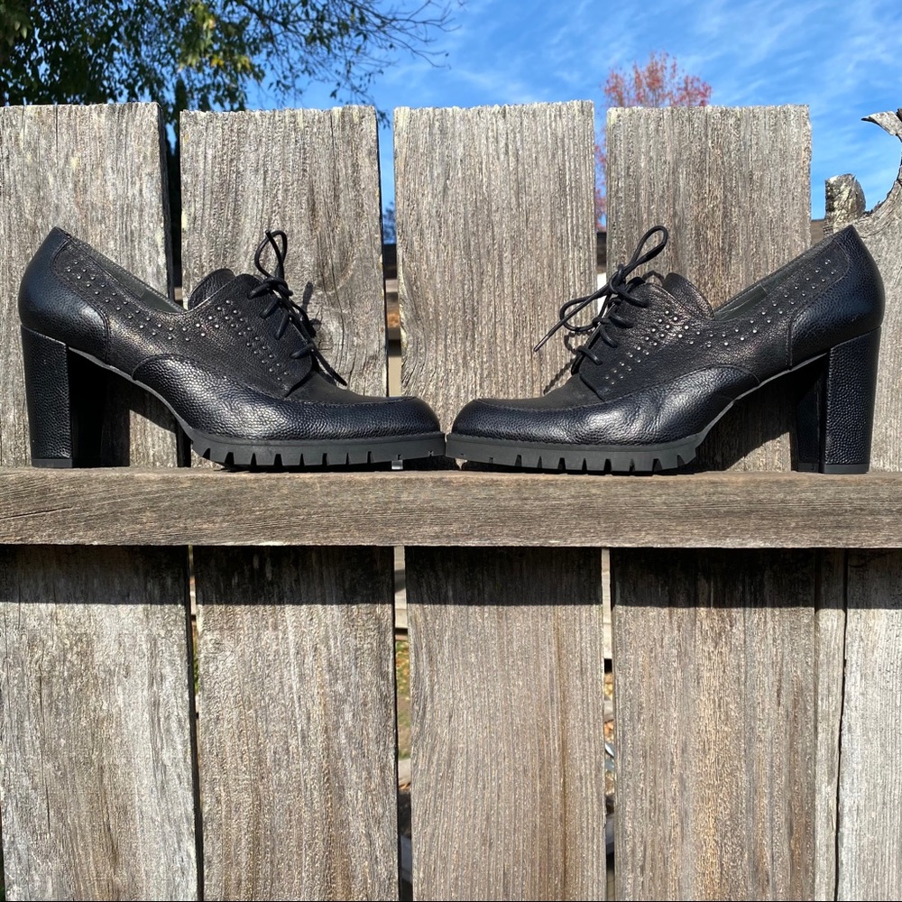 Stuart Weitzman Heeled Oxford w/ Lug Sole 9.5